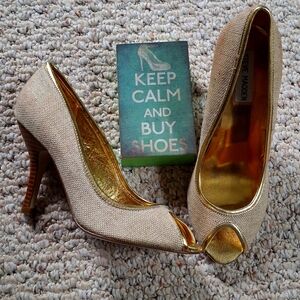Brand new in box size 7 peep toe heels beige gold linen Steve Madden stilettos